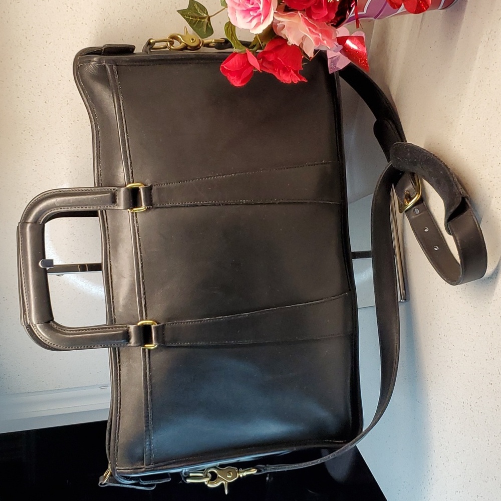 USA 🇺🇸 Vintage COACH Briefcase/Messenger  leather bag  (Unisex)